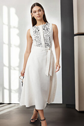 فستان ميدي أبيض بتفاصيل مطرزة - بحزام، منسوج، TWOSS24EL00959