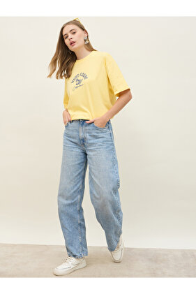 Oversized West Coast Embroidered Roll-Up Sleeves T-Shirt