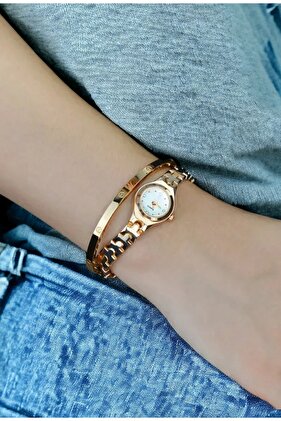 Gold Colored Minimal Design - Very Thin Wrist Watch