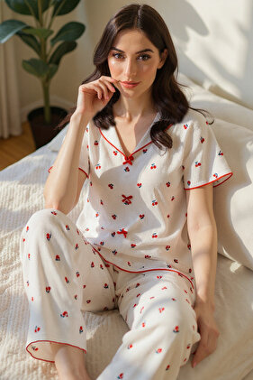 طقم بيجامة قطنية منقوشة على شكل حرف V