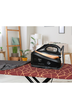 Żelazko Aurum z ZLN4261 ZLN4261 Black, 3000W, nagrzewanie w 35 sekundach, system automatycznego wyłączania.