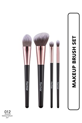 مجموعة فرش مكياج مكونة من 4 قطع (أحمر الخدود وكريم الأساس وظلال العيون والكريز)