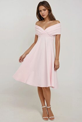 فستان ميدي برقبة قارب