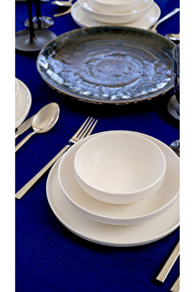 طقم عشاء مكون من 12 قطعة باللون الأبيض الفاتح لـ 4 أشخاص من Rüya