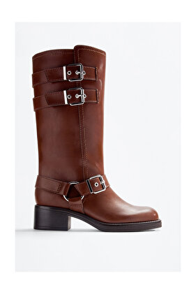 Damskie płaskie buty z klamrą