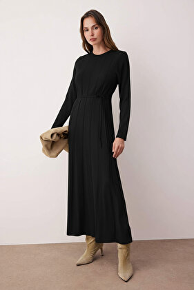 Чорна без підкладки пряма трикотажна сукня з кашкорсом TCTAW26EB00010