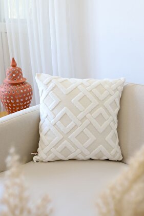 Bohem Special Designa Decorative Kirlend Case with a Punch Pattern