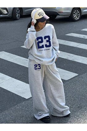 Gri 23 cu imprimeu Set de trening cu guler asimetric larg tricou / Pantaloni largi/De jos cu picioare late