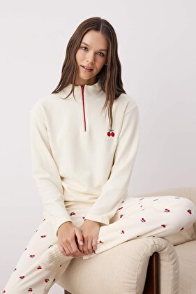 Ecru-Red Cherry Zippered Soft Winter Waffle Knitted Pajama Set Thmaw26Pt00186
