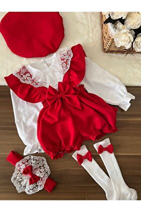 طقم شورت أحمر للفتيات الصغيرات وقبعة وجوارب باندانا