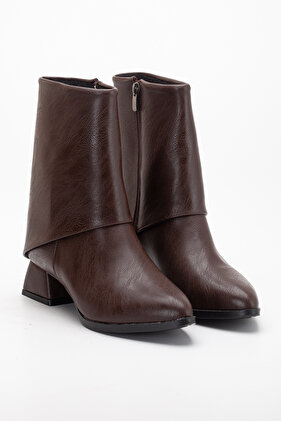 حذاء نسائي بني اللون بمقدمة مدببة وكعب قصير للاستخدام اليومي طراز 603