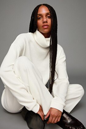 Fitilli dik yaka kazak