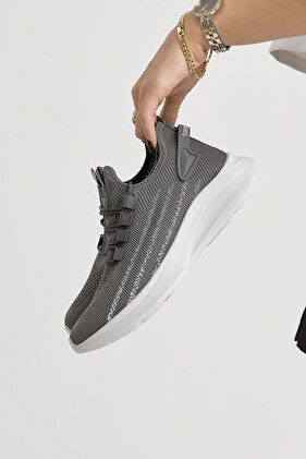 حذاء رياضي محبوك برباط وشريط حراري مدخن للجنسين