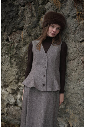 Peplumlu Kahverengi Tüvit Yelek Etek Takım