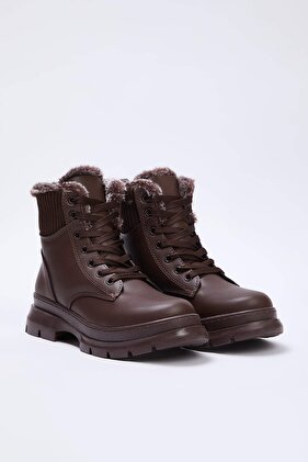 حذاء نسائي برباط وتفاصيل من الفرو باللون البني الداكن TAKAW25BO00027