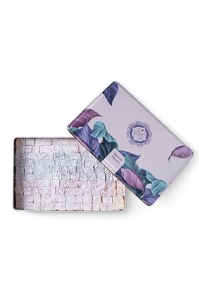 لوكوم بنكهة مختلطة في علبة معدنية 1 كجم