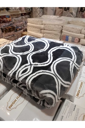 بطانية فردية مع حقيبة.