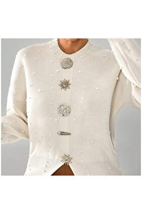 Жіночий елегантний великий ґудзик з перловим візерунком і розрізом