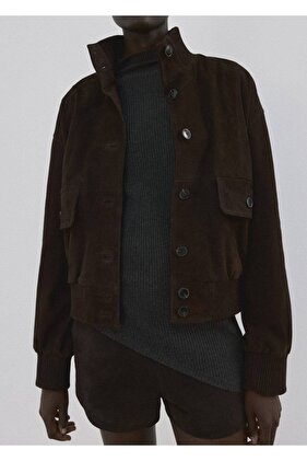 Asimetrik yüksek yaka kazak