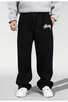 بنطال رياضي كاجوال أسود اللون من Stüssy مطبوع Baggy 3 Thread Ş مبطن بالصوف ذو قصة فضفاضة وواسعة الساق