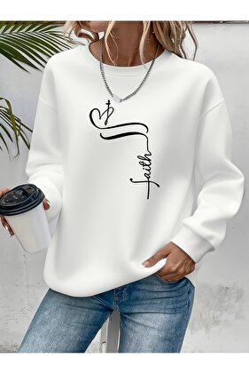 Мікс-принт, велосипедна горловина, зручний крій, біла жіноча толстовка