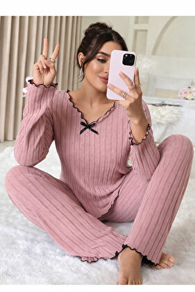 Fiyonk Detaylı Mevsimlik Pamuklu Fiyonk Detaylı Pijama Takımı