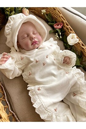 ثوب فضفاض لحديثي الولادة متعدد الأزهار وقبعة مسطحة