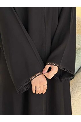 عباية سديم _ عباية صممت لتجمع الاناقة والجودة بشيك اسفل الكم
