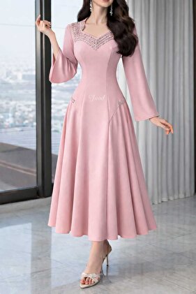 فستان نسائي انيق وفخم باكمام طويله وتطريز انيق