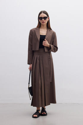 Plissed Double-Breasted Skirt Brown