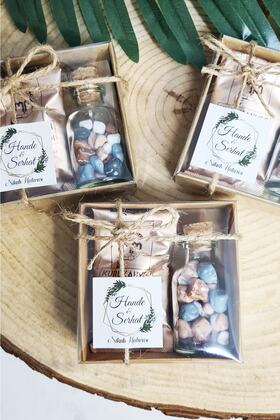 25 قطعة من حلوى الزفاف بالشوكولاتة والقهوة التركية مع هدية خطوبة ذات إطار ذهبي