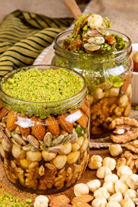 500 جرام عسل مكسرات