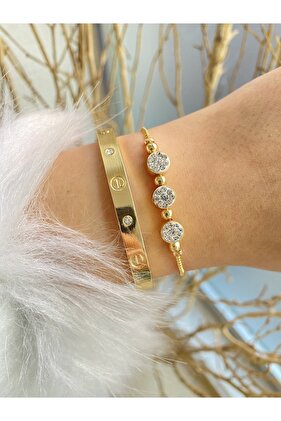 مجموعة أساور مكونة من قطعتين