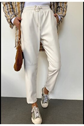 Кожени панталони с дантелени шевове на талията