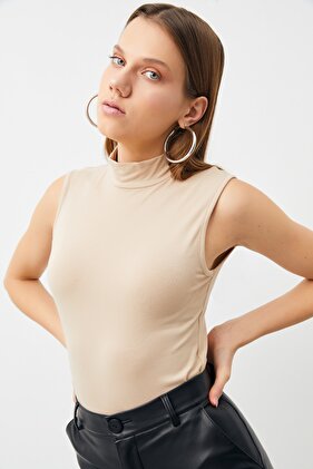 Kadın Krem Kolsuz Body