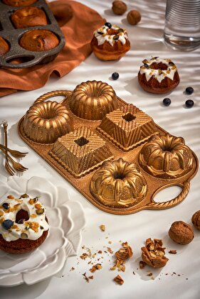 قالب كيك من الحديد الزهر ستة في واحد من جريس، ذهبي