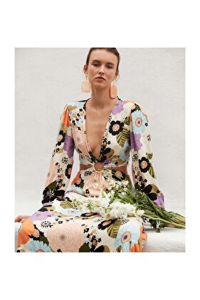 x Burcu Esmersoy Bej Elbise