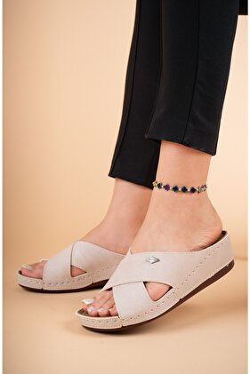 شبشب نسائي يومي مريح لتقويم العظام من Anatolia