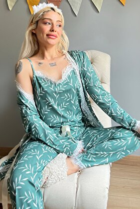 طقم بيجامة بيغاسوس مع رداء بنقوش غصن زيتون باللون الزيتوني