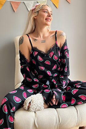 طقم بيجاسوس بيغاسوس منقوش بالبطيخ الأسود مع رداء نسائي