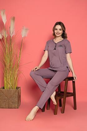 طقم بيجامة نسائي بأكمام قصيرة من الفيسكوز