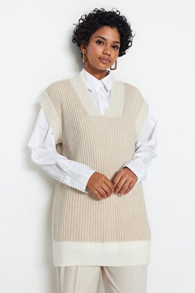 Stone Color Blocked V-Neck Thessaloniki Knitwear Sweater TCTAW24UV00000