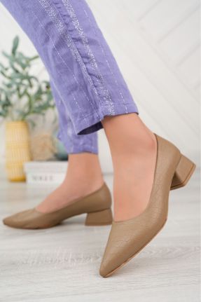 کفش پاشنه بلند کلاسیک بژ زنانه پاشنه ضخیم پاشنه کوتاه ( 4 - 1 cm ) کد 764229506