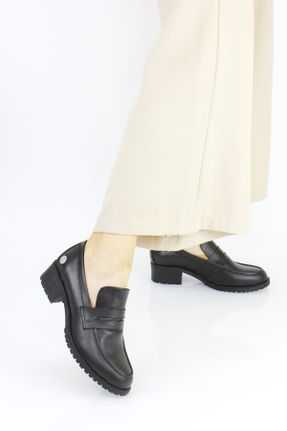 کفش کژوال مشکی زنانه چرم طبیعی پاشنه کوتاه ( 4 - 1 cm ) پاشنه ساده کد 765276513