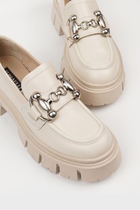 کفش لوفر بژ زنانه چرم طبیعی پاشنه متوسط ( 5 - 9 cm ) کد 769947014