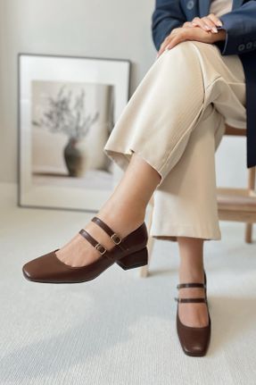 کفش پاشنه بلند کلاسیک قهوه ای زنانه چرم مصنوعی پاشنه ضخیم پاشنه کوتاه ( 4 - 1 cm ) کد 776550939