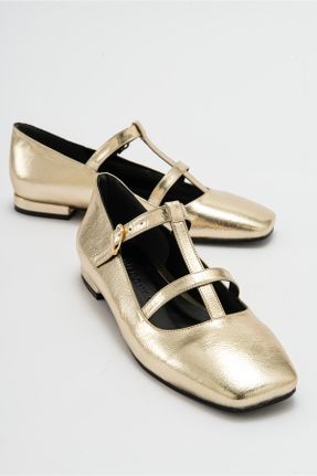 کفش کژوال طلائی زنانه چرم لاکی پاشنه کوتاه ( 4 - 1 cm ) پاشنه ساده کد 778353635