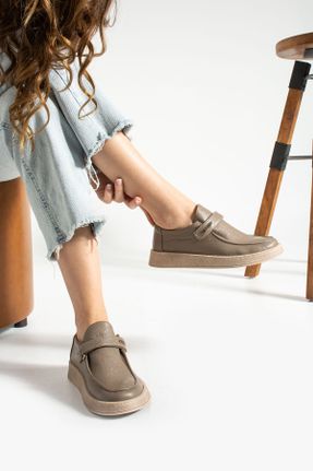 کفش لوفر قهوه ای زنانه چرم طبیعی پاشنه کوتاه ( 4 - 1 cm ) کد 780238159