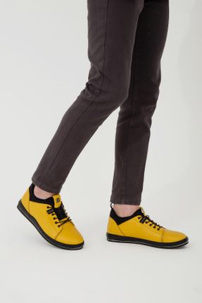 کفش کژوال زرد مردانه چرم طبیعی پاشنه کوتاه ( 4 - 1 cm ) پاشنه ساده کد 316983278