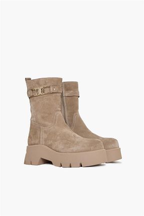 بوت / نیم بوت قهوه ای زنانه جیر Shoes & More - کد 784202308